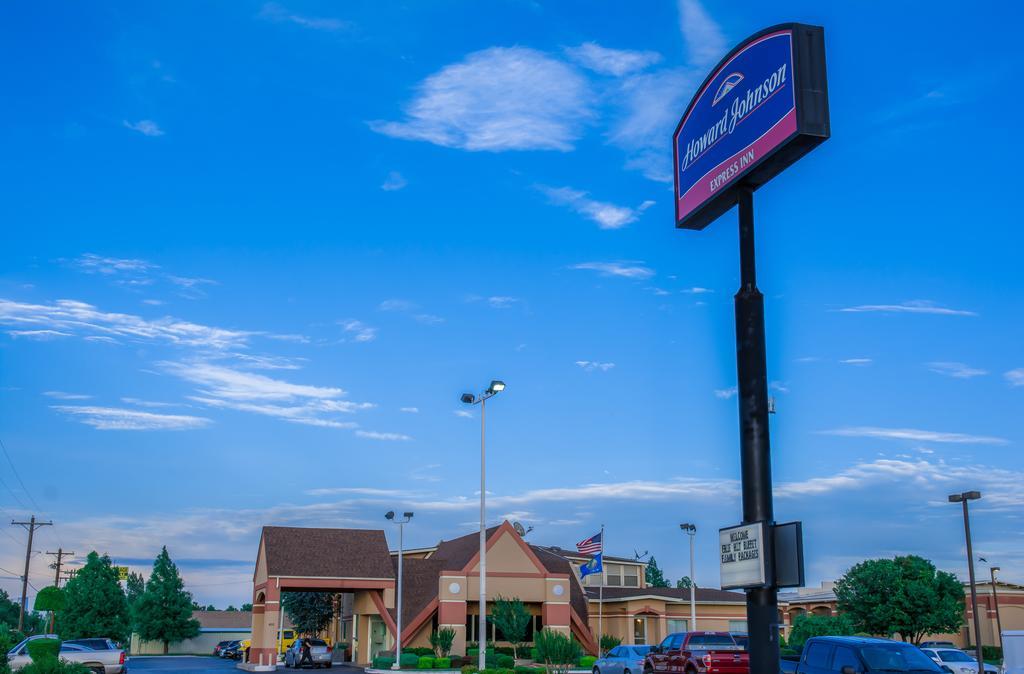 Howard Johnson By Wyndham Okc Airport, Fairgrounds, I40 Hotel 3*